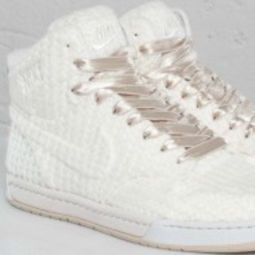 Nike Air Royalty VT TZ Knitted | Tweed Women's Sz. 7 | Off Wht Nike Air NEW Swan - Picture 2 of 12